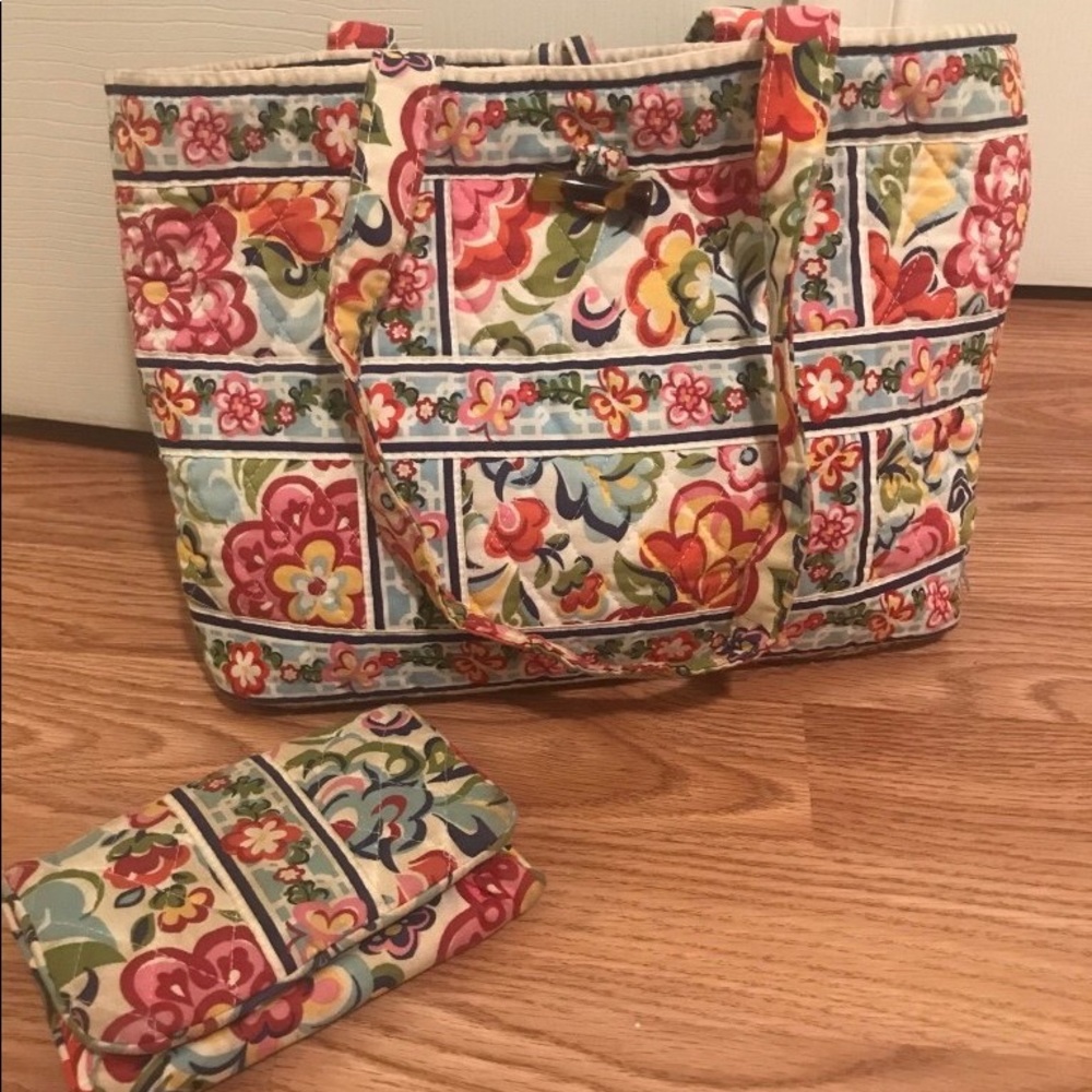 Vera Bradley Handbag & Wallet (Bundle)